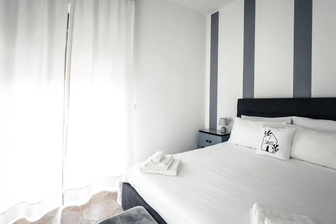Oda ve Kahvaltı 2 Santi - Suite And Rooms Lecce İtalya