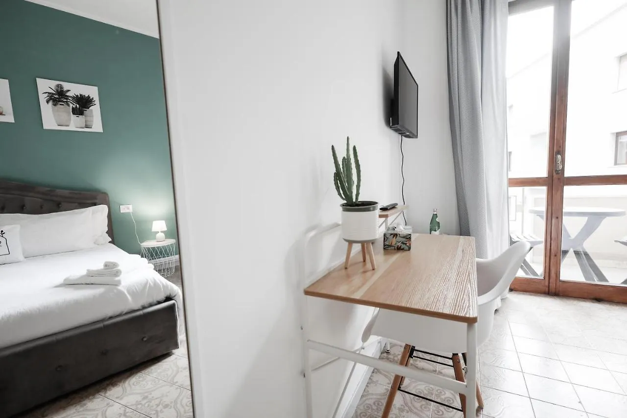 Oda ve Kahvaltı 2 Santi - Suite And Rooms Lecce İtalya